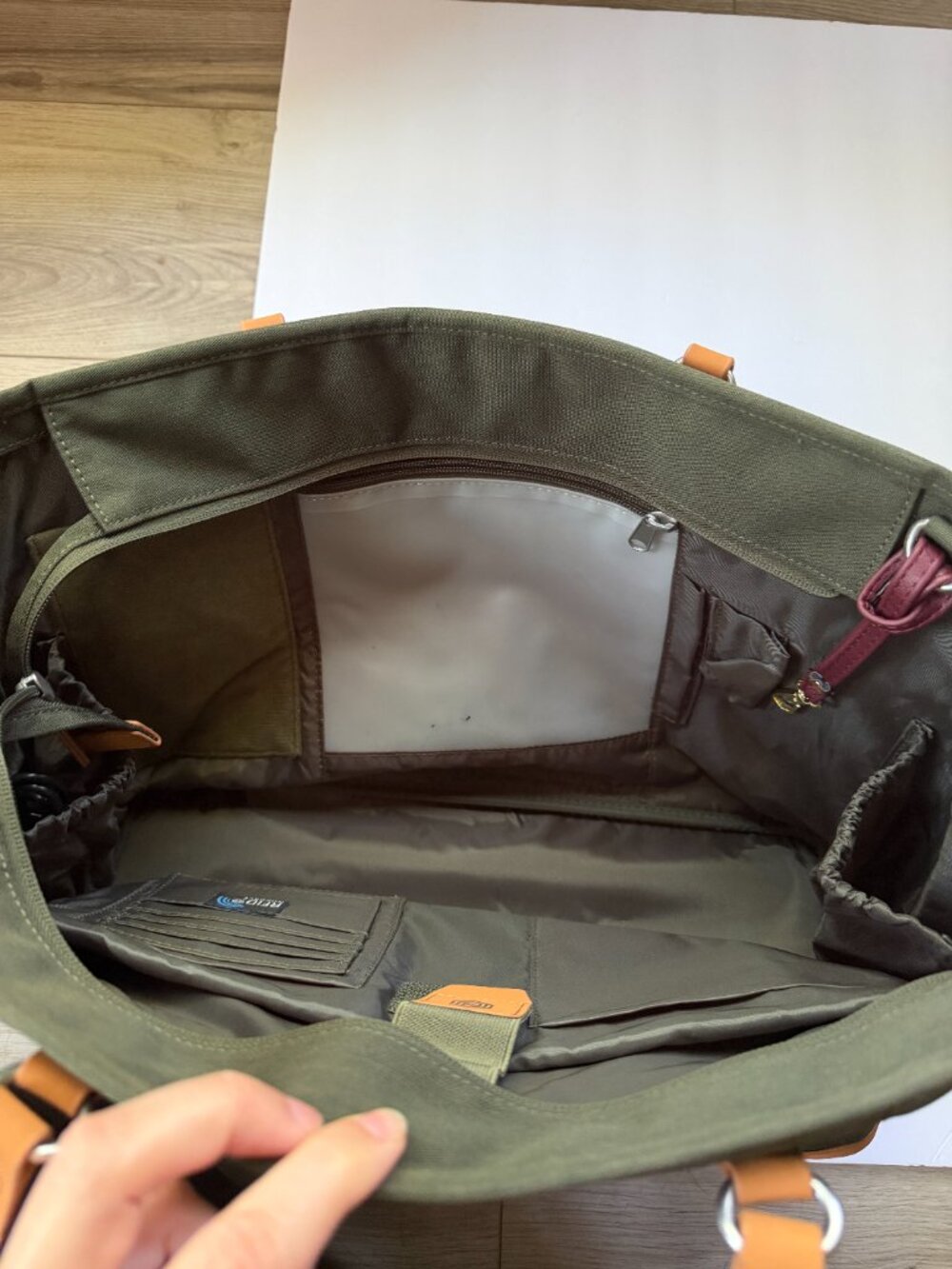 Nordace Siena Pro Tote Bag Grande in Olive - Picture 7 of 8